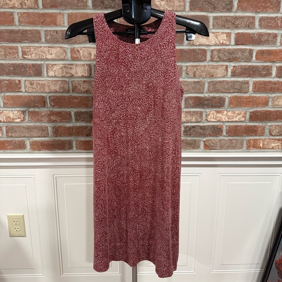 Athleta Burgundy Abstract Print High Neck Modal Shift Dress Sleeveless M - Picture 2 of 4